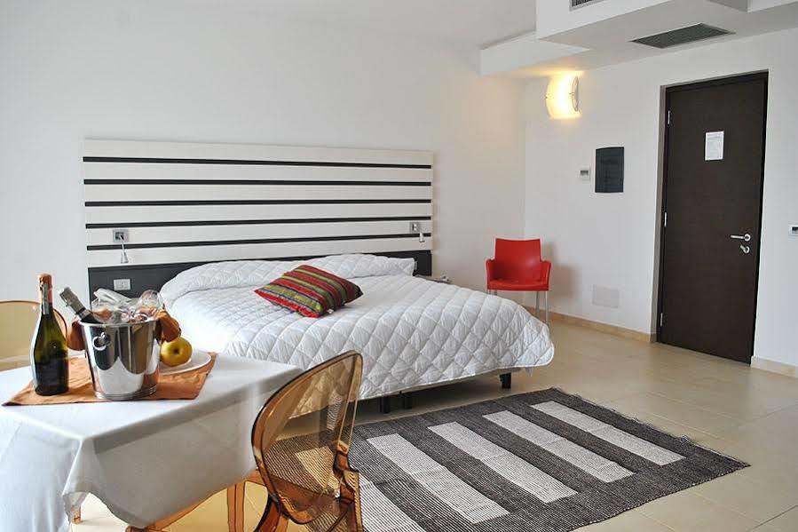 Althea Palace Hotel Castelvetrano Экстерьер фото